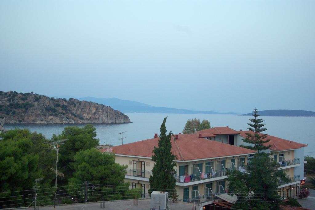 Ammos Tolo Hotel Buitenkant foto